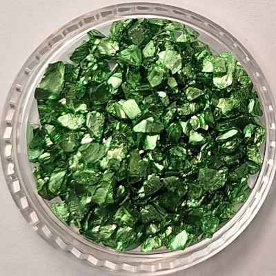 Glas-Chips grün in einer Dose